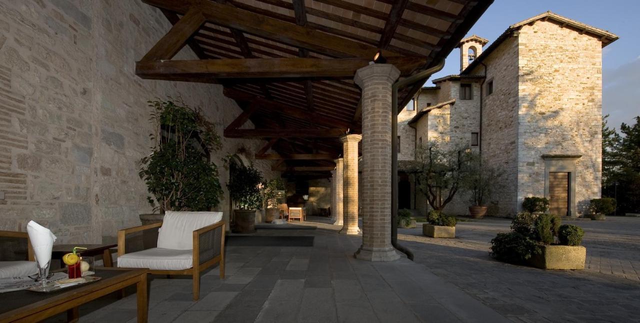 Park Hotel Ai Cappuccini Gubbio Exterior foto