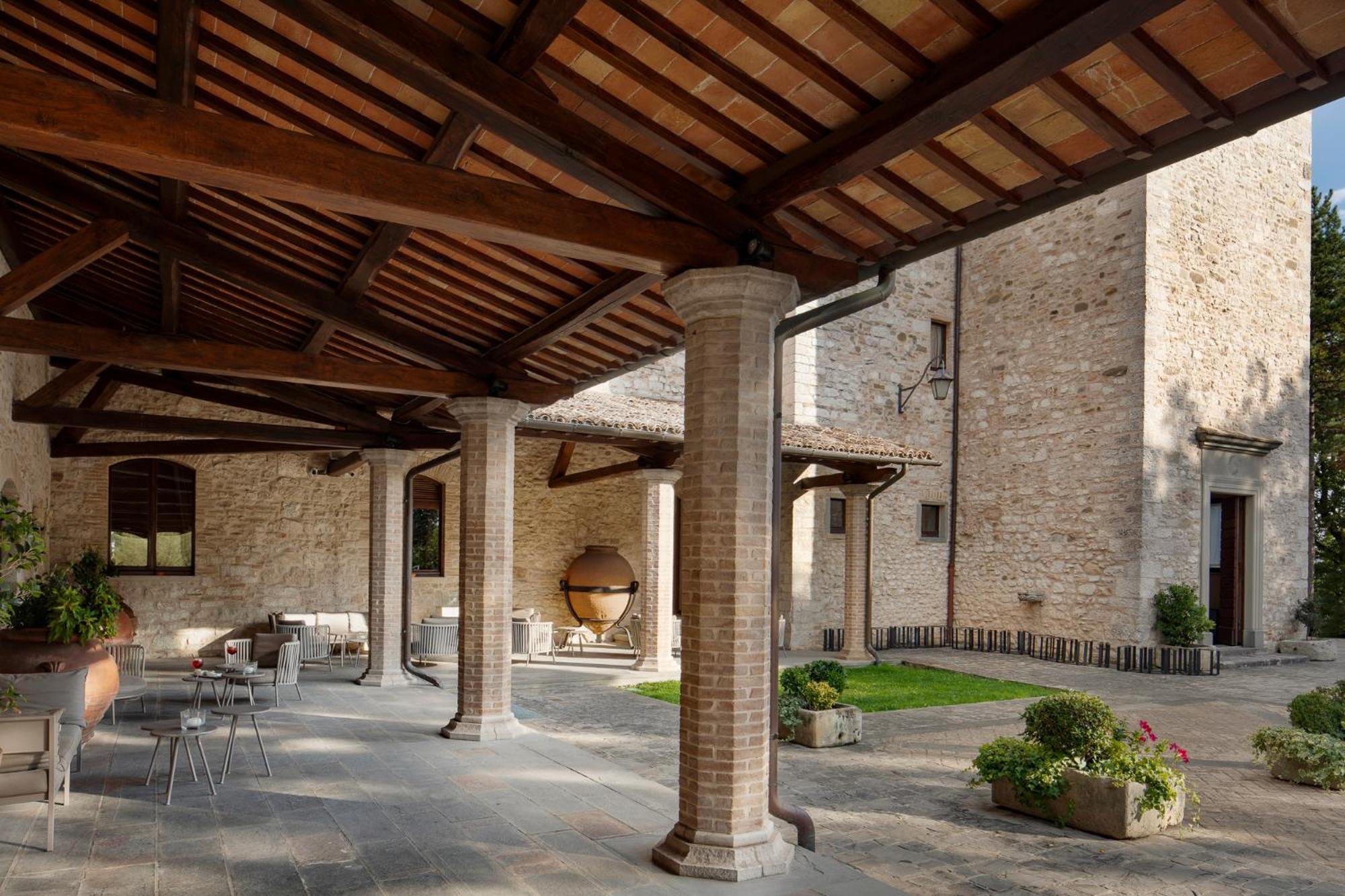 Park Hotel Ai Cappuccini Gubbio Exterior foto